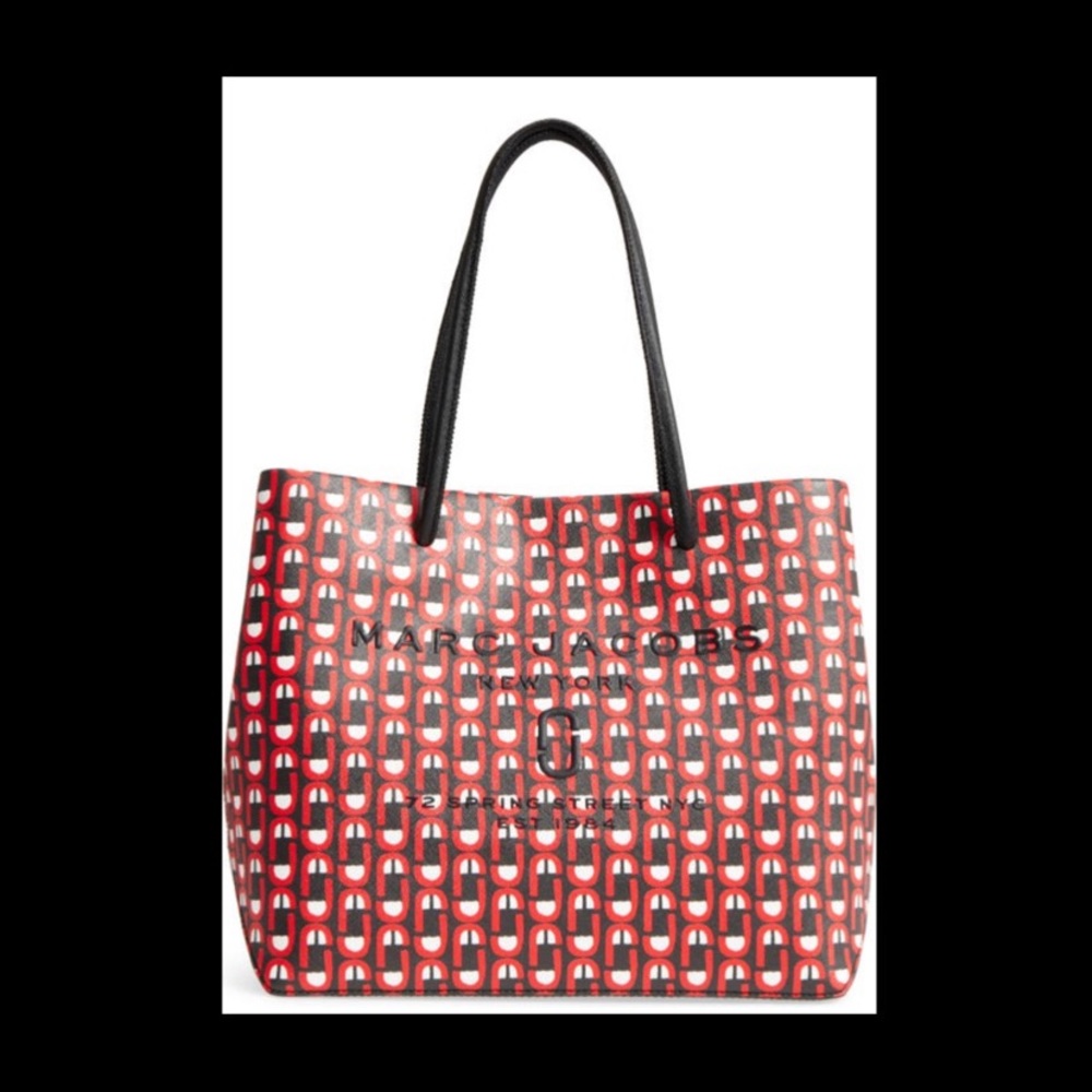 EUC MARC JACOBS LOGO SCREAM EAST/WEST TOTE